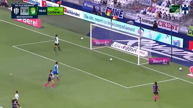 Evangelista's spectacular brace vs León Women
